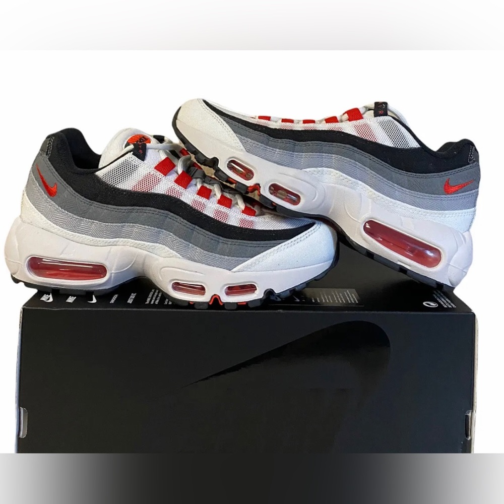Nike Air Max 95 QS "Japan Plum Blossom" wmns sizes available